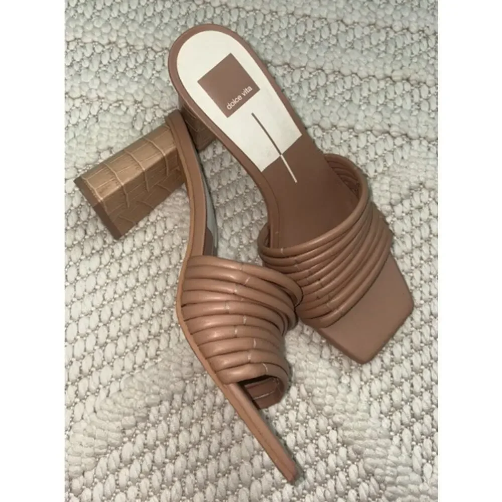 Womens Dolce Vita Priana Heeled Beige Sandals Size 8